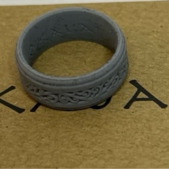 Kauai Silicone Ring Wedding Band NWOT - Picture 2 of 3